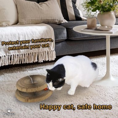 Cat using the Peluzz scratcher safely at home